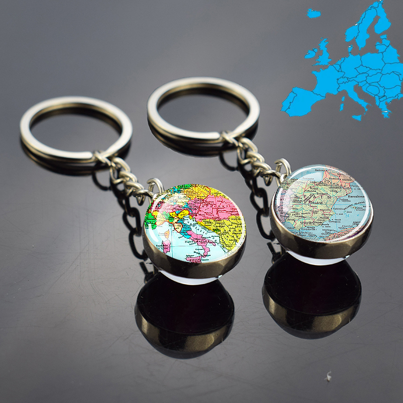 European Countries Map Keychai - огляд і ціна Vintage Fashion Illustration