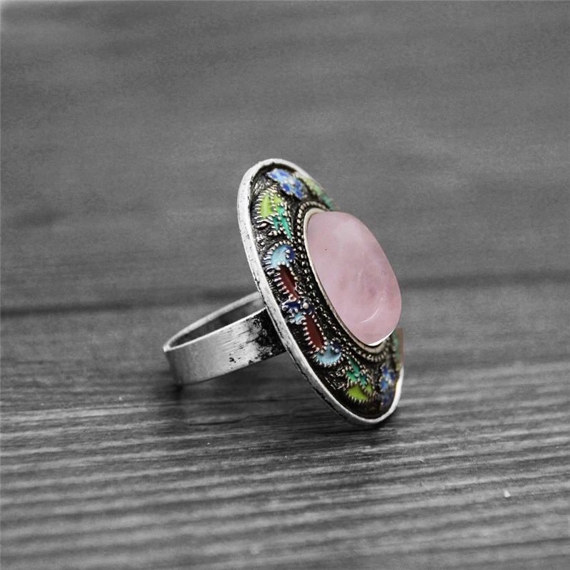 Vintage Oval Quartz Lapis Ring - огляд і ціна Vintage Fashion Illustration