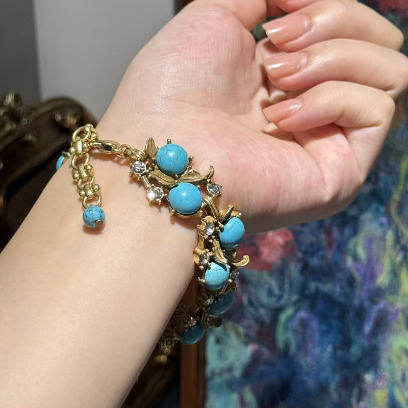 Vintage Natural Stone Turquois - огляд і ціна Vintage Fashion Trends 2025