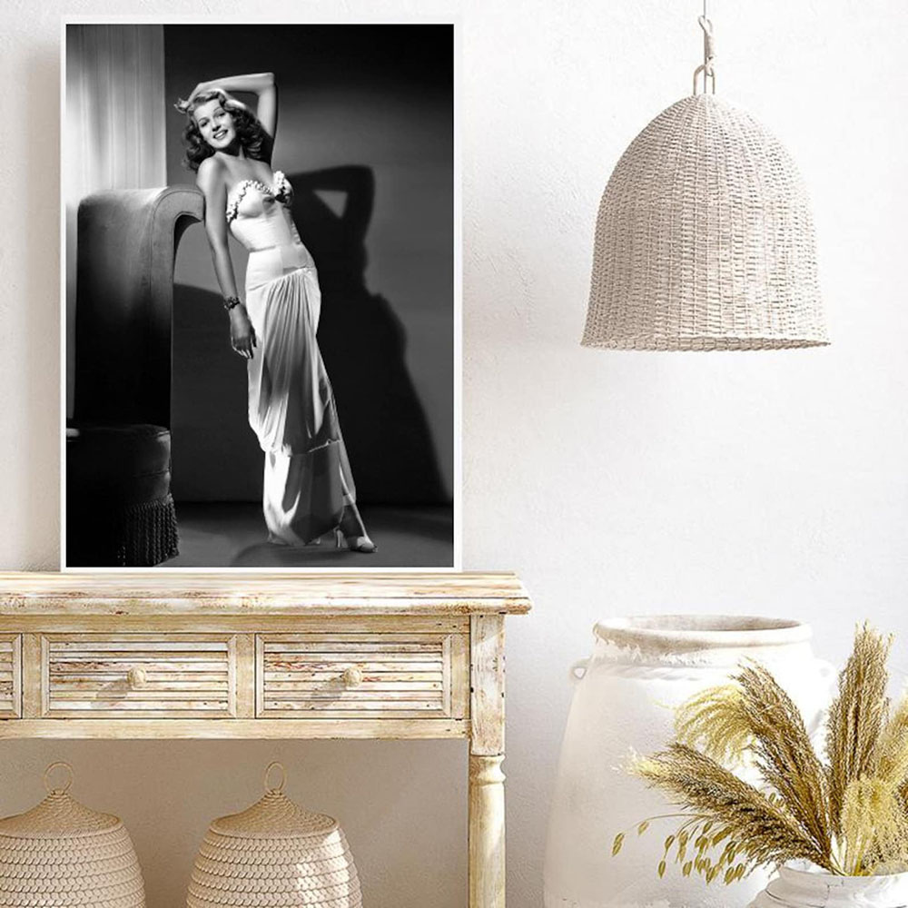 Rita Hayworth Poster,Black and - огляд і ціна Vintage Fashion Illustration